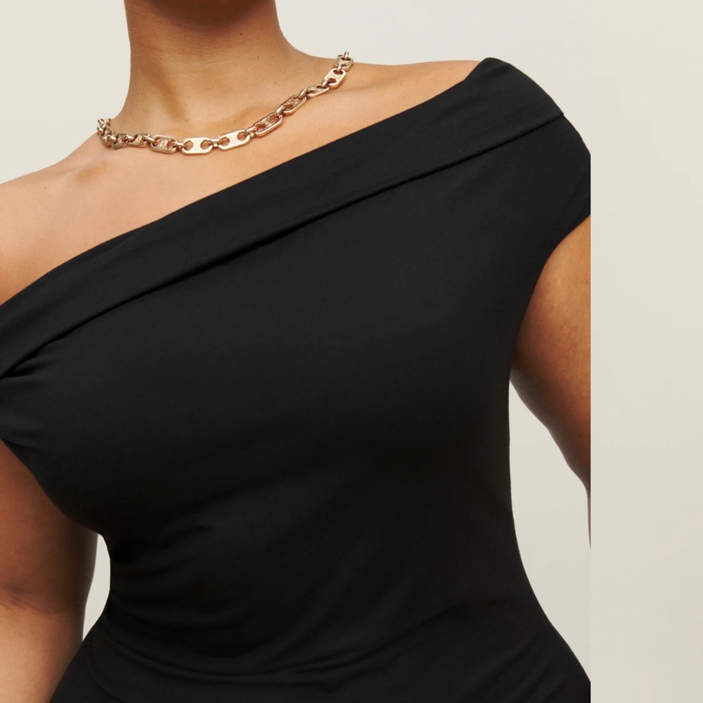 Reformation Black Off-Shoulder Maxi Dress - Picture 3 of 4